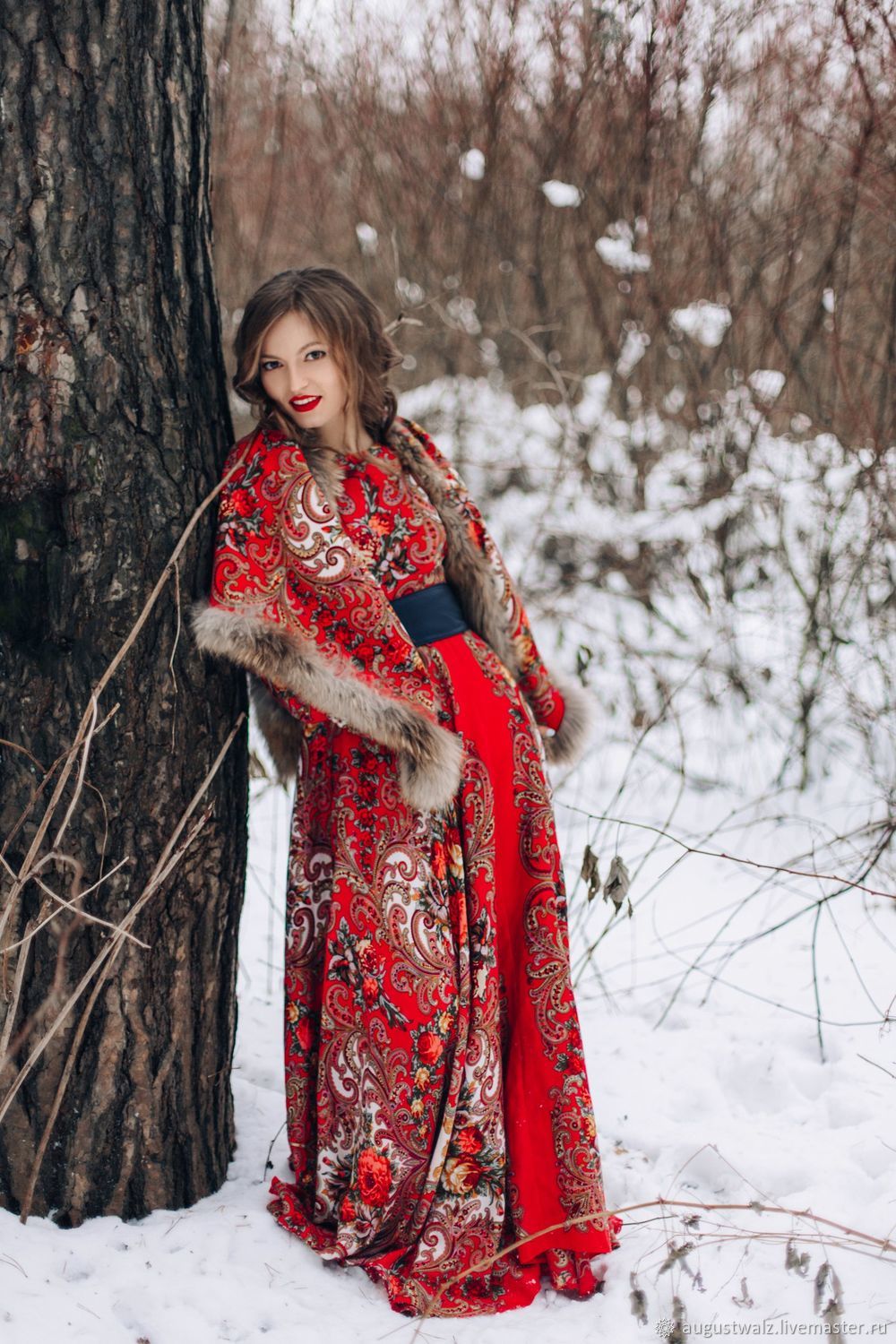 Photo Girls in Slavic costumes in Cixi